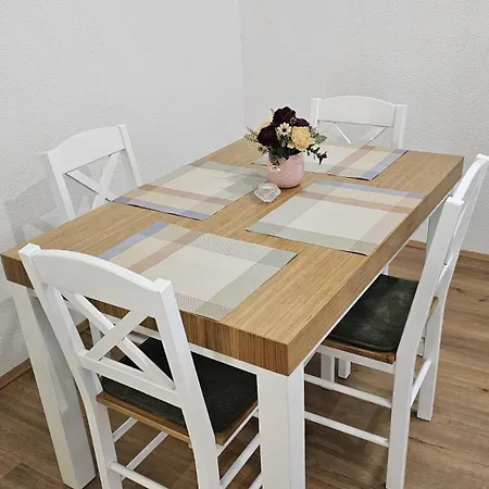 Vikendica Nas Dom Oplenac